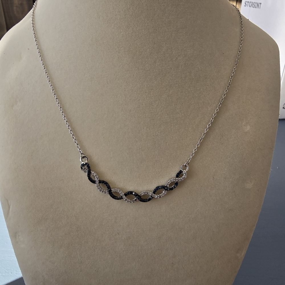 .925 STERLING SILVER Necklace W/ Clear And Blue Lab Created Diamond Pendant - Picture 4 of 4